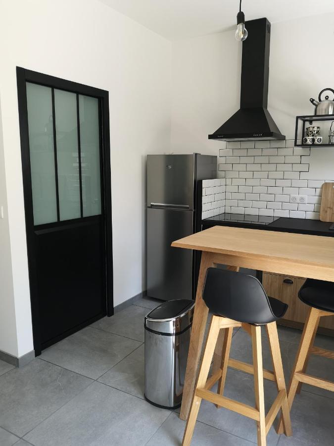 Studio Style Industriel Apartment Barbaggio Luaran gambar